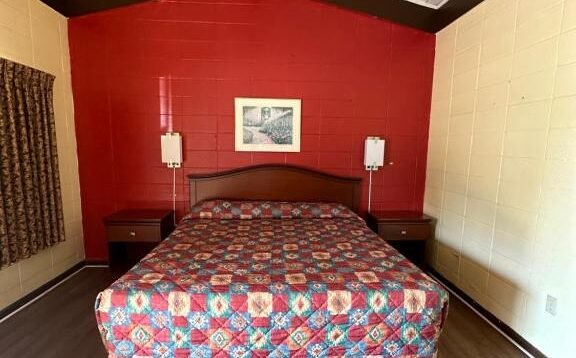 royal inn quincy florida724621911